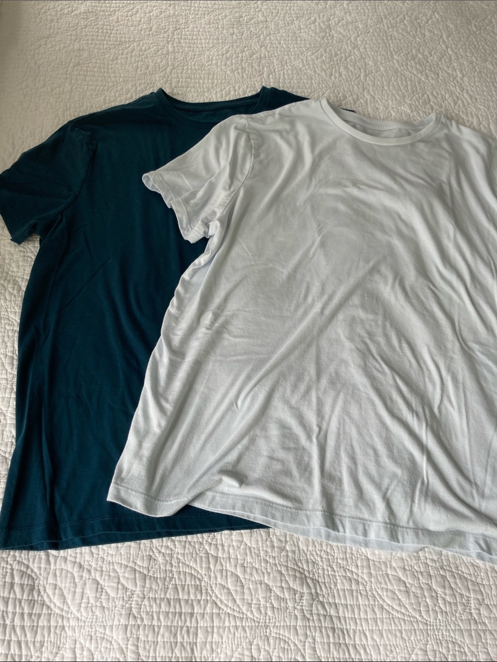 Classic Crew Neck Men's T-Shirt Light Blue and Deep Teal XL Bundle